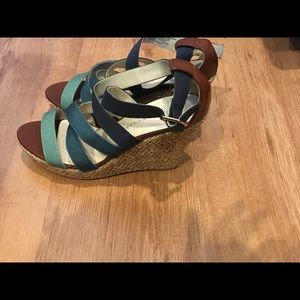 LC Lauren Conrad Wedges